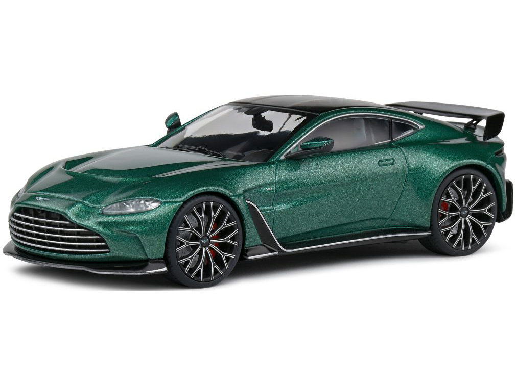 Aston Martin Vantage V12 green - 1:43 Scale