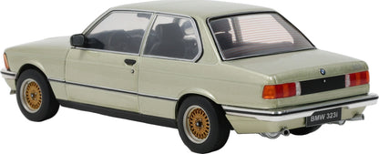 BMW 323i Resedagrun Metallic 1980 1:18 Scale Diecast Car – Solido