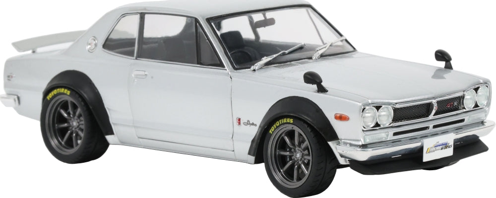 Nissan Skyline 2000 GT-R (KPGC10) Hakosuka Silver 1970 1:18 Scale Diecast Car – Solido