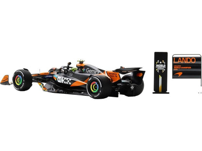 McLaren MCL39 #4 3rd Abu Dhabi GP 2025 Lando Norris F1 Drivers Champion 2025 w/Board 1:18 Scale Resin Car – Spark