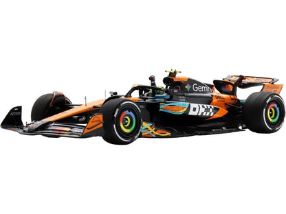 McLaren MCL39 #4 3rd Abu Dhabi GP 2025 Lando Norris F1 Drivers Champion 2025 w/Board 1:18 Scale Resin Car – Spark