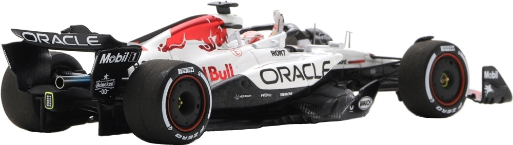 Oracle Red Bull Racing RB21 #1 1st Japanese GP 2025 Max Verstappen w/Pit Board 1:43 Scale Resin Car – Spark