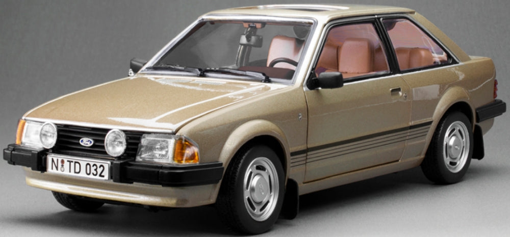 Ford Escort Mk3 Ghia 1981 Gold LHD 1:18 Modellauto aus Die-Cast von Sun Star