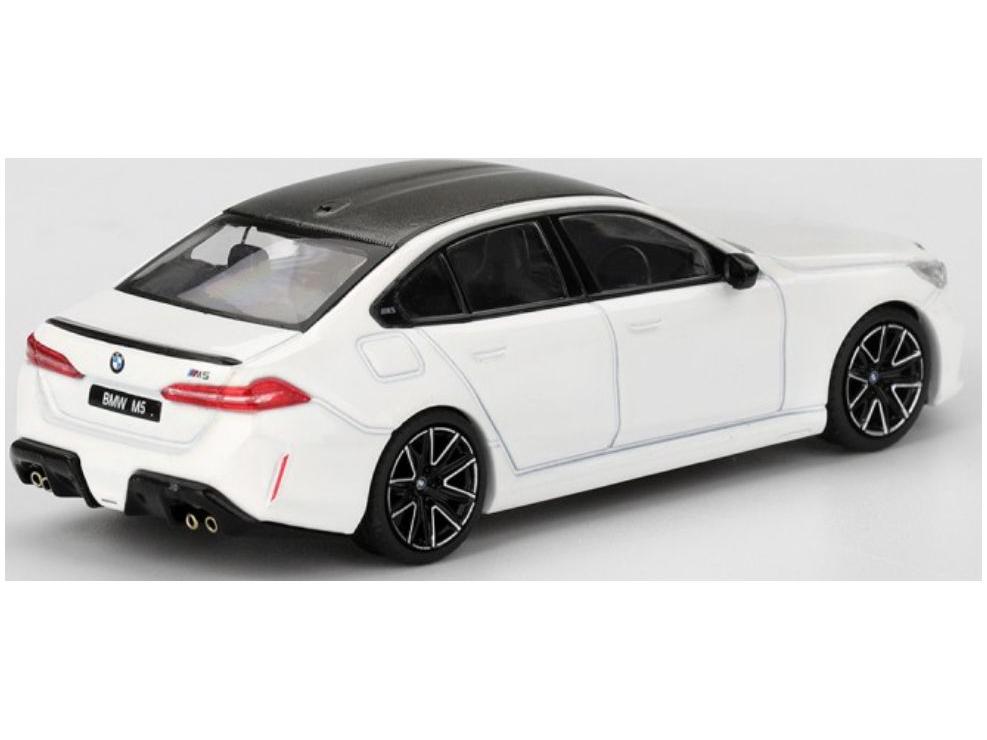 BMW M5 Alpine White (LHD) Blister Packaging 1:64 Scale Diecast Model Car – MINI GT