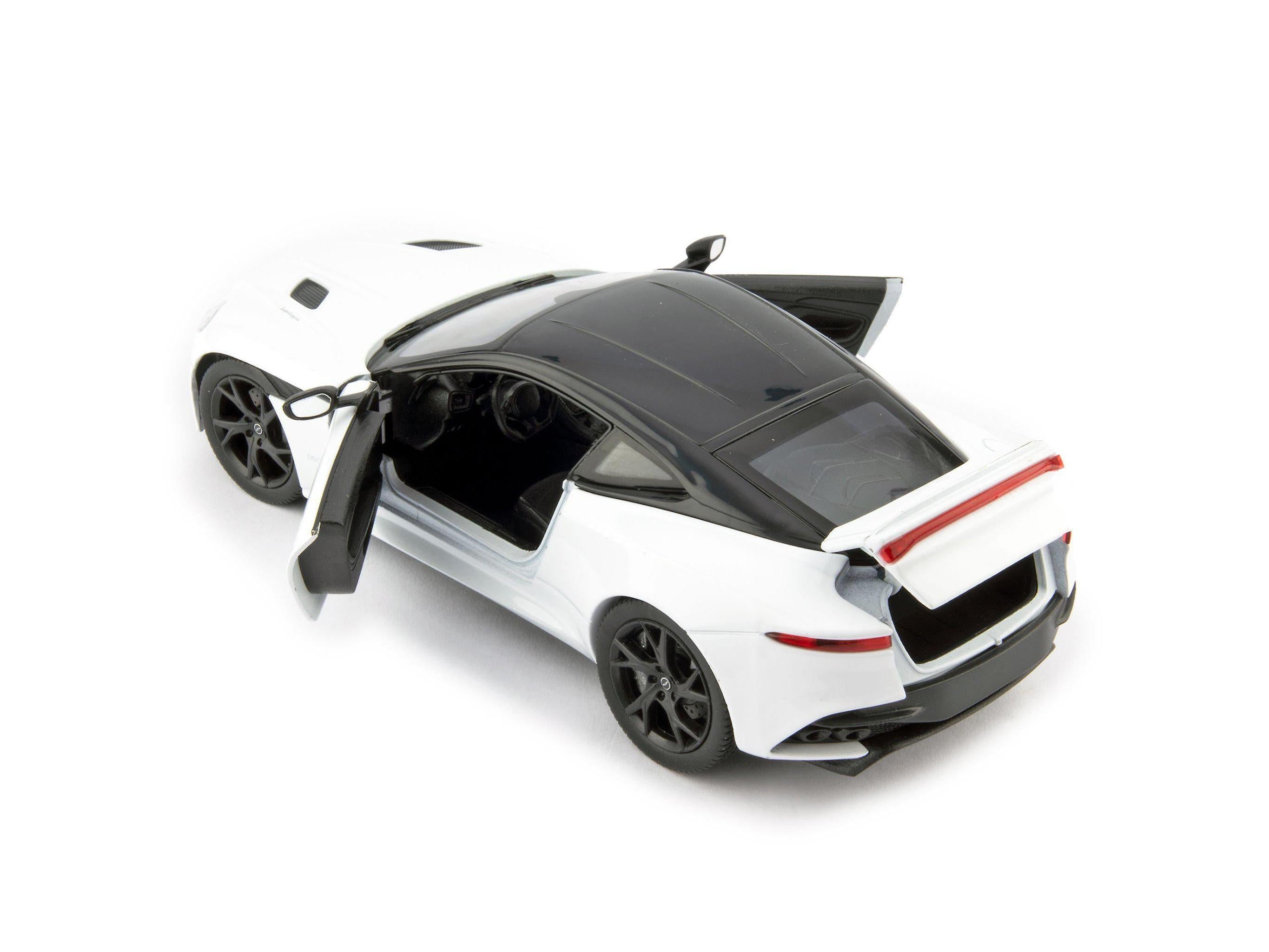 Aston Martin DBS Superleggera Diecast Model Car white - 1:24 Scale-Welly-Diecast Model Centre