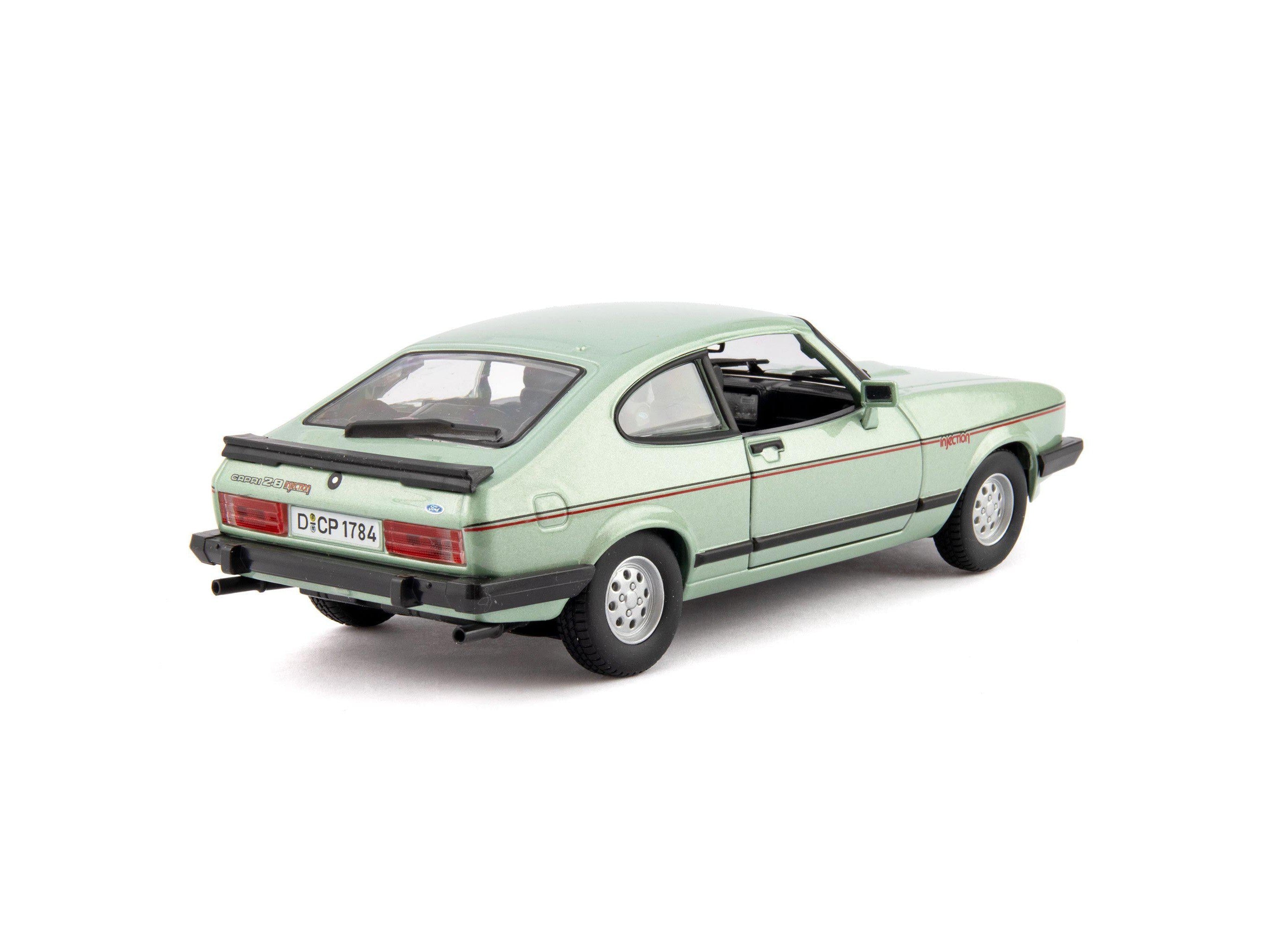 Ford Capri 2.8i 1982 green- 1:24 Scale Model Car