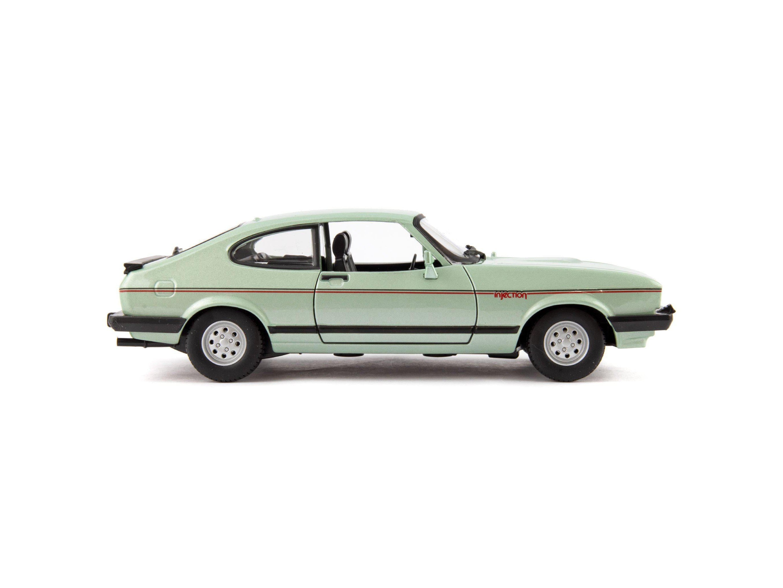 Ford Capri 2.8i 1982 green- 1:24 Scale Model Car