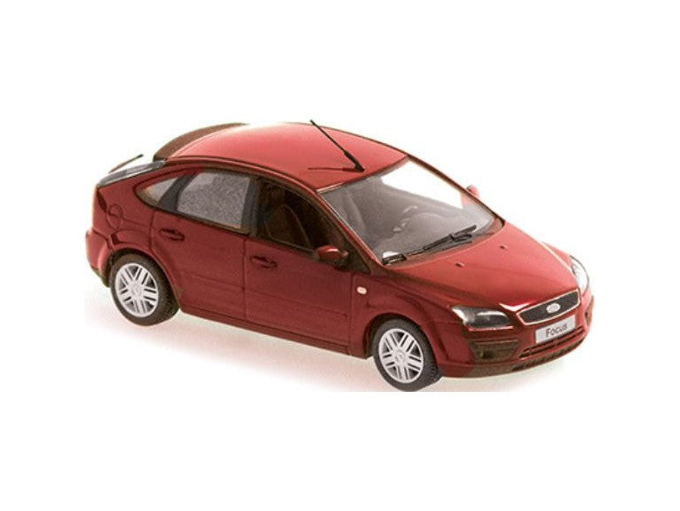 Ford Focus 2004 red - 1:43 Scale Diecast Model Car-Maxichamps-Diecast Model Centre