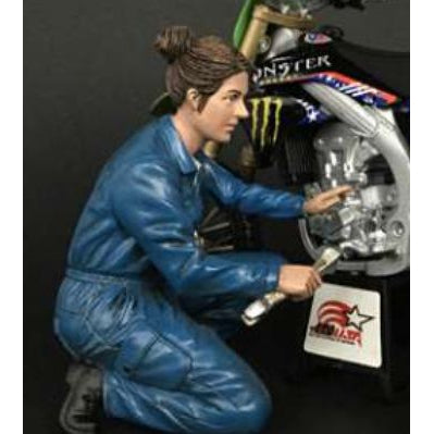 Mechanic Chloe - 1:12 Scale Resin Model Figure-American Diorama-Diecast Model Centre