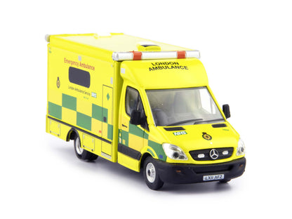 Mercedes Sprinter Diecast Model Ambulance London - 1:76 Scale-Oxford Diecast-Diecast Model Centre