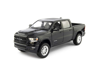RAM 1500 Crew Cab Laramie Diecast Model Pickup Truck 2019 black - 1:24 Scale-Motormax-Diecast Model Centre