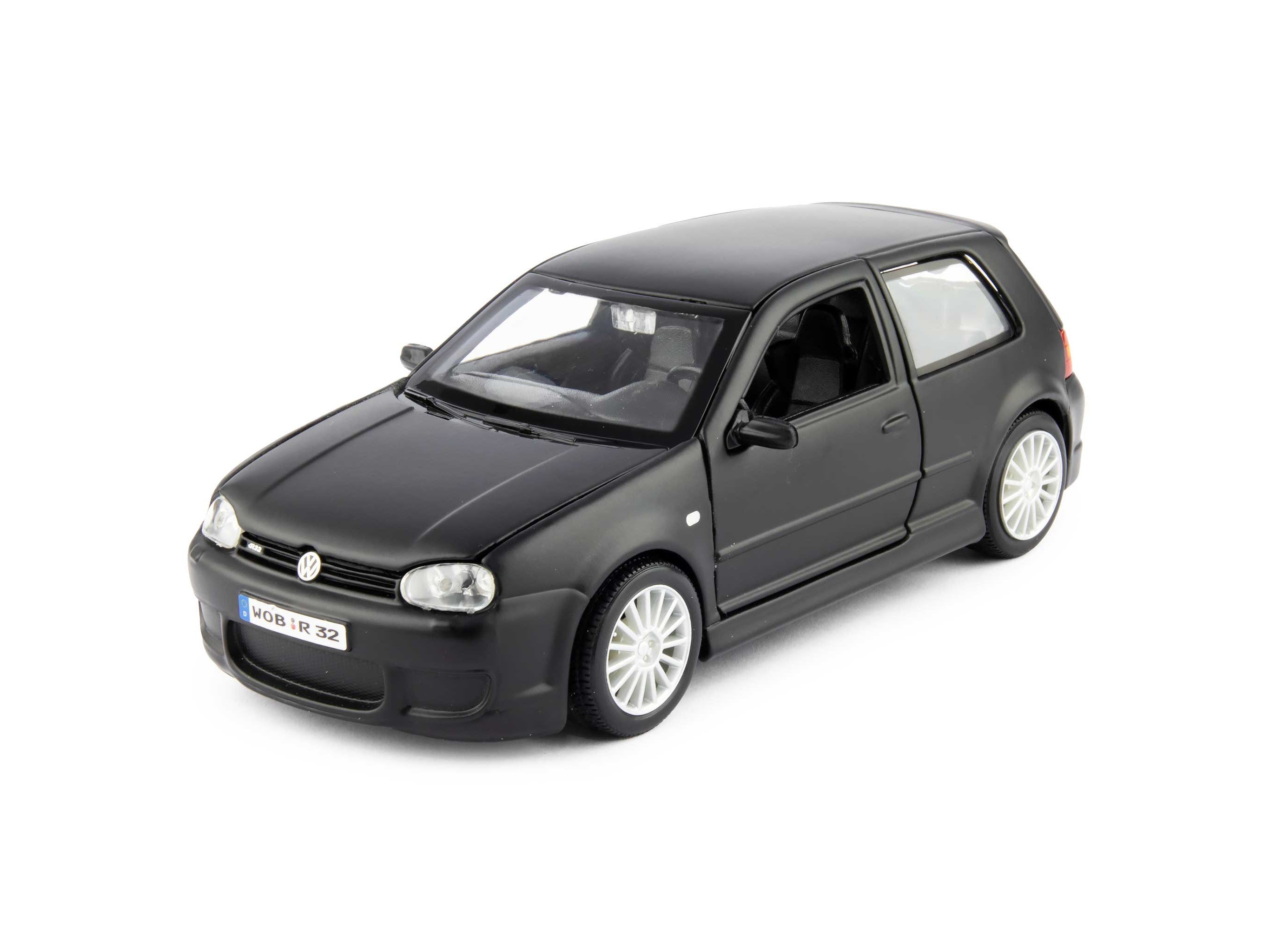 Volkswagen Golf Mk4 R32 Black 1:24 Scale Maisto Diecast Model