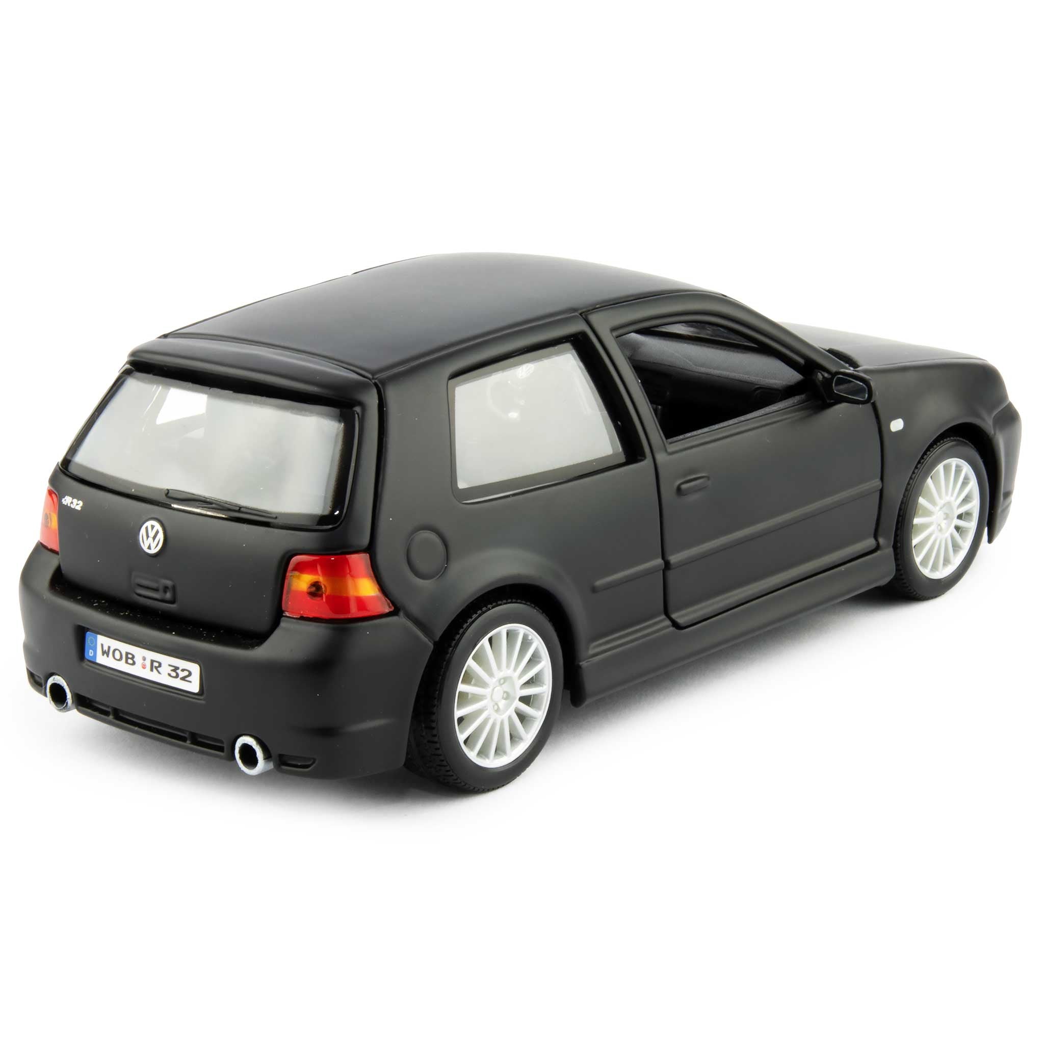 Reproductions for the Golf Mk4 R32: a powerful commitment to a powerful Golf