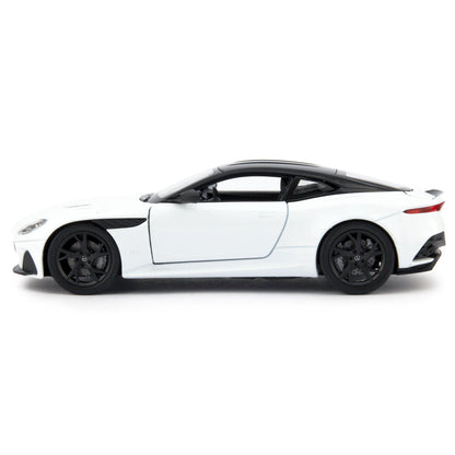 Aston Martin DBS Superleggera Diecast Model Car white - 1:24 Scale-Welly-Diecast Model Centre