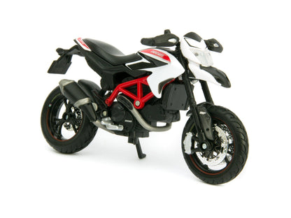 Ducati Hypermotard Diecast Model Motorcycle 2013 white - 1:18 Scale-Maisto-Diecast Model Centre