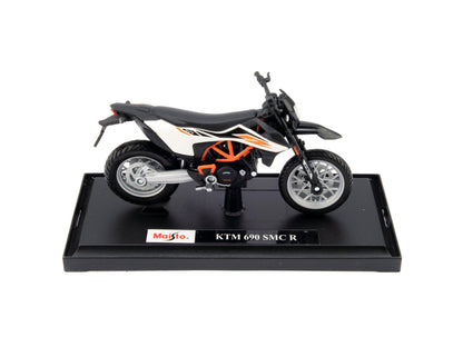 KTM 690 SMC R Diecast Model Motorcycle white - 1:18 scale-Maisto-Diecast Model Centre