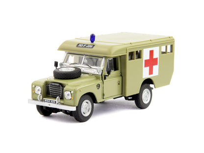 Land Rover Defender Series 3 109 Diecast Model Car Army Ambulance - 1:43 Scale-Cararama-Diecast Model Centre