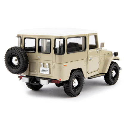 Toyota Land Cruiser FJ40 Diecast Model Car beige - 1:24 Scale-Motormax-Diecast Model Centre