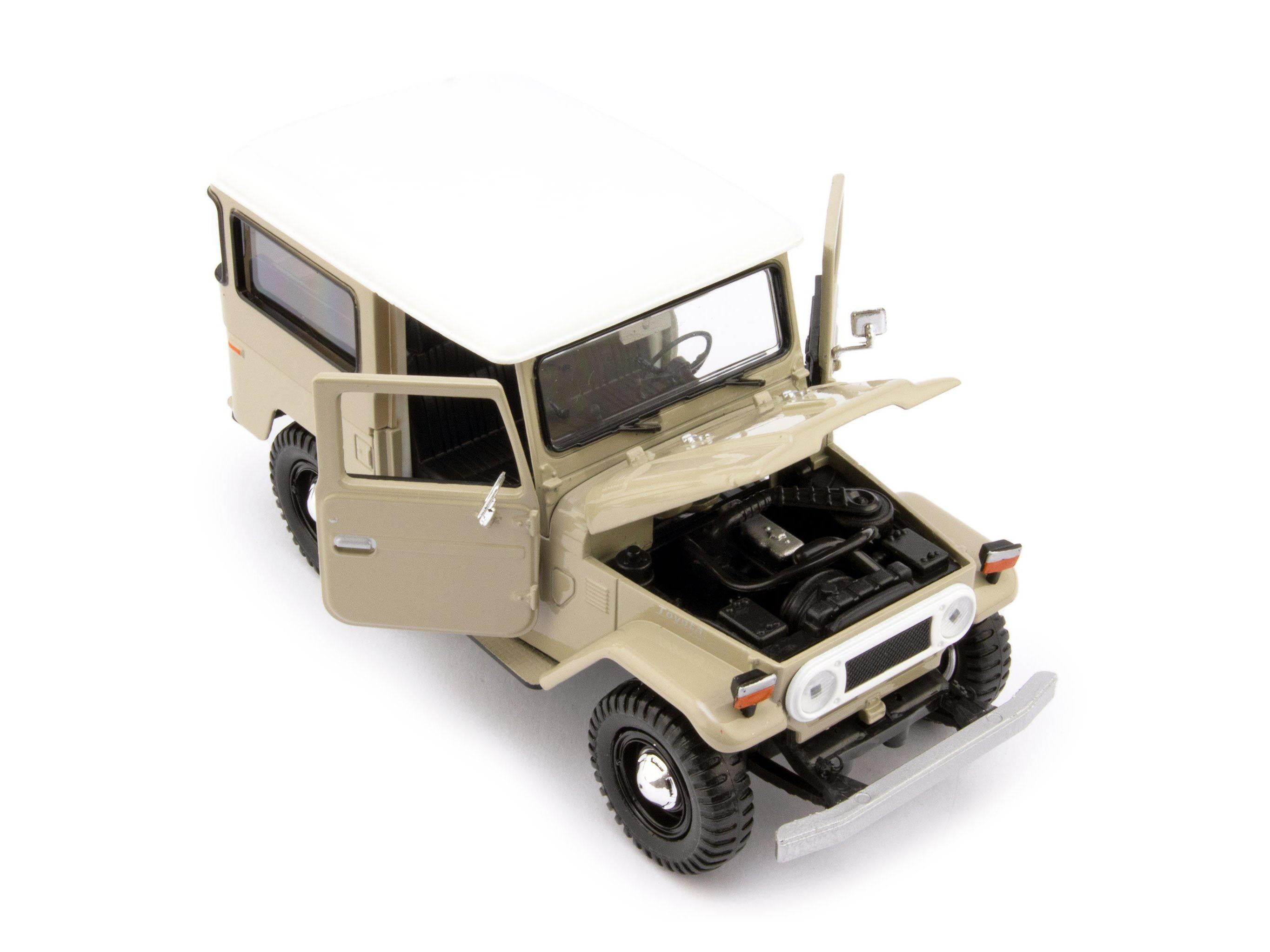Toyota Land Cruiser FJ40 Diecast Model Car beige - 1:24 Scale-Motormax-Diecast Model Centre